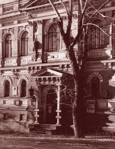 Здание художественного училища, где размещались учащиеся и педагоги ЦМШ